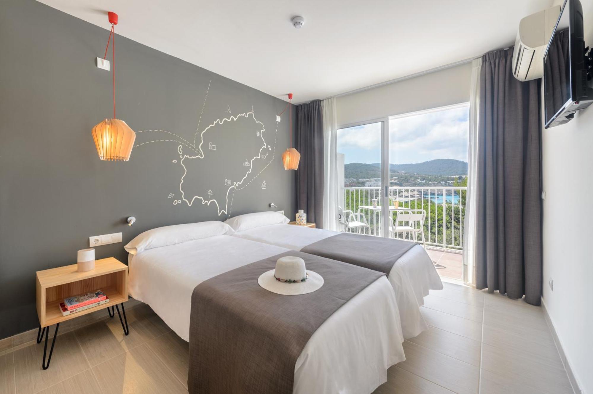 Hotel Vibra Cala Tarida-3Sup Cala Tarida  Εξωτερικό φωτογραφία