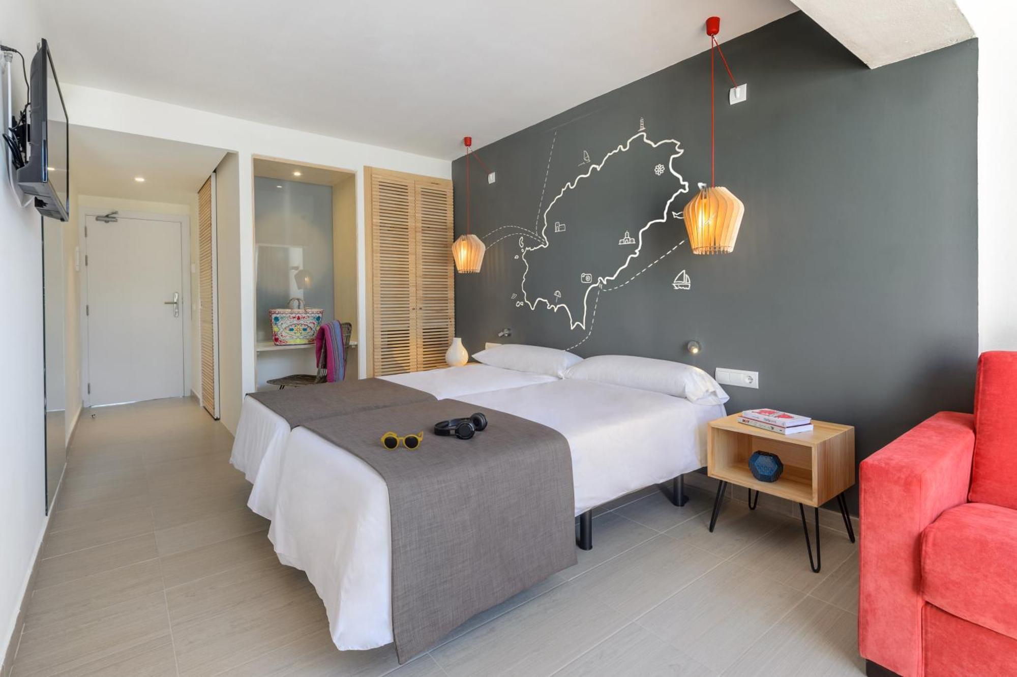 Hotel Vibra Cala Tarida-3Sup Cala Tarida  Εξωτερικό φωτογραφία