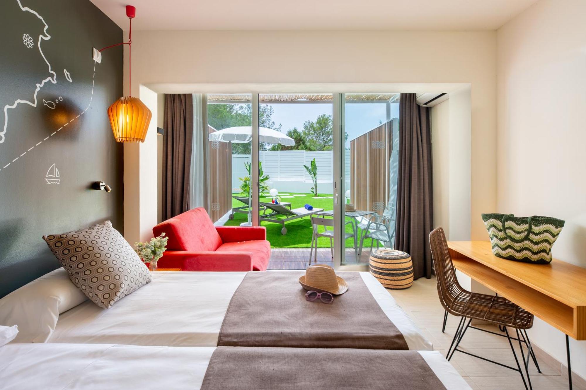 Hotel Vibra Cala Tarida-3Sup Cala Tarida  Εξωτερικό φωτογραφία