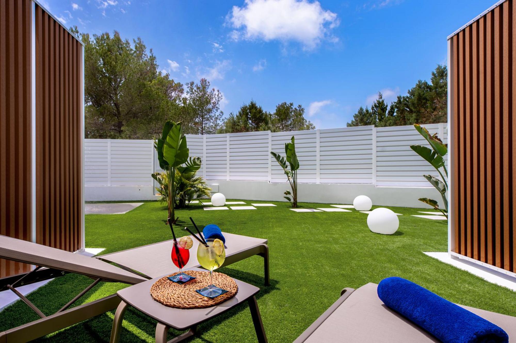 Hotel Vibra Cala Tarida-3Sup Cala Tarida  Εξωτερικό φωτογραφία